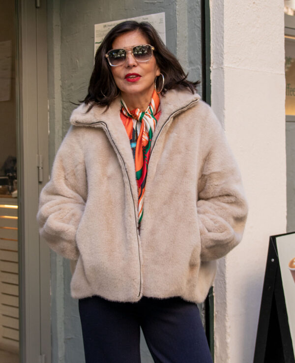 Chaquetón pelo beige