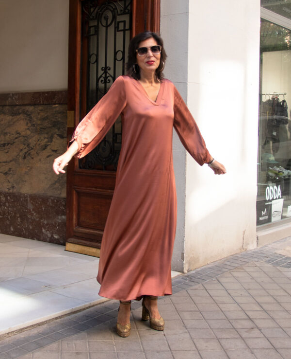 Vestido satén teja