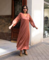 Vestido satén teja