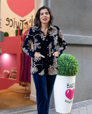 Chaqueta terciopelo bordado azul