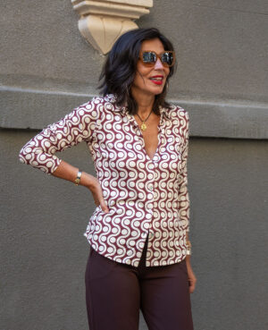 Camisa lunares y ondas